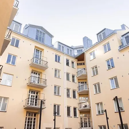 Spacious On Tranquil Courtyard ヘルシンキ